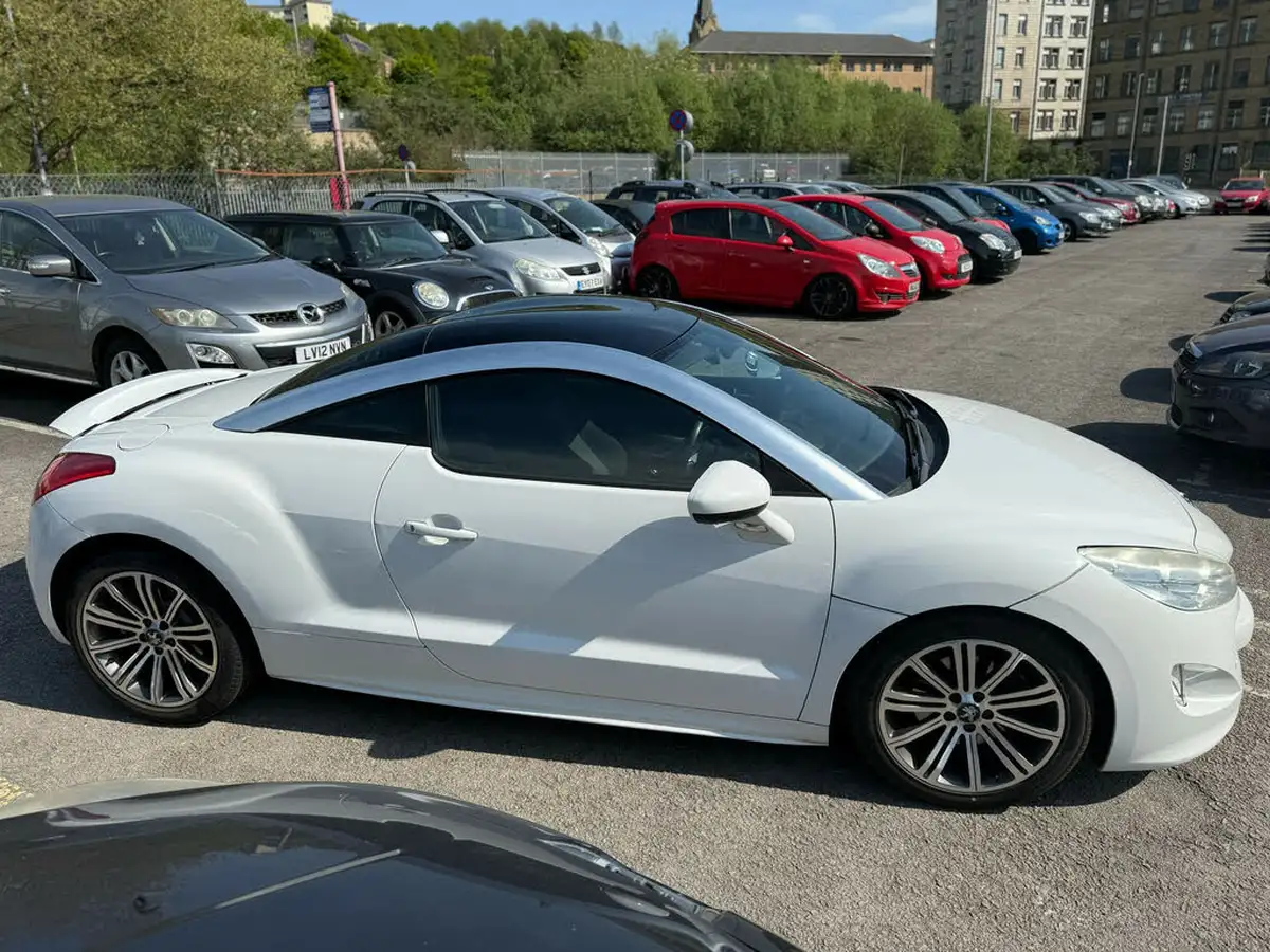 2011-peugeot-rcz-16-sport-156-big-7