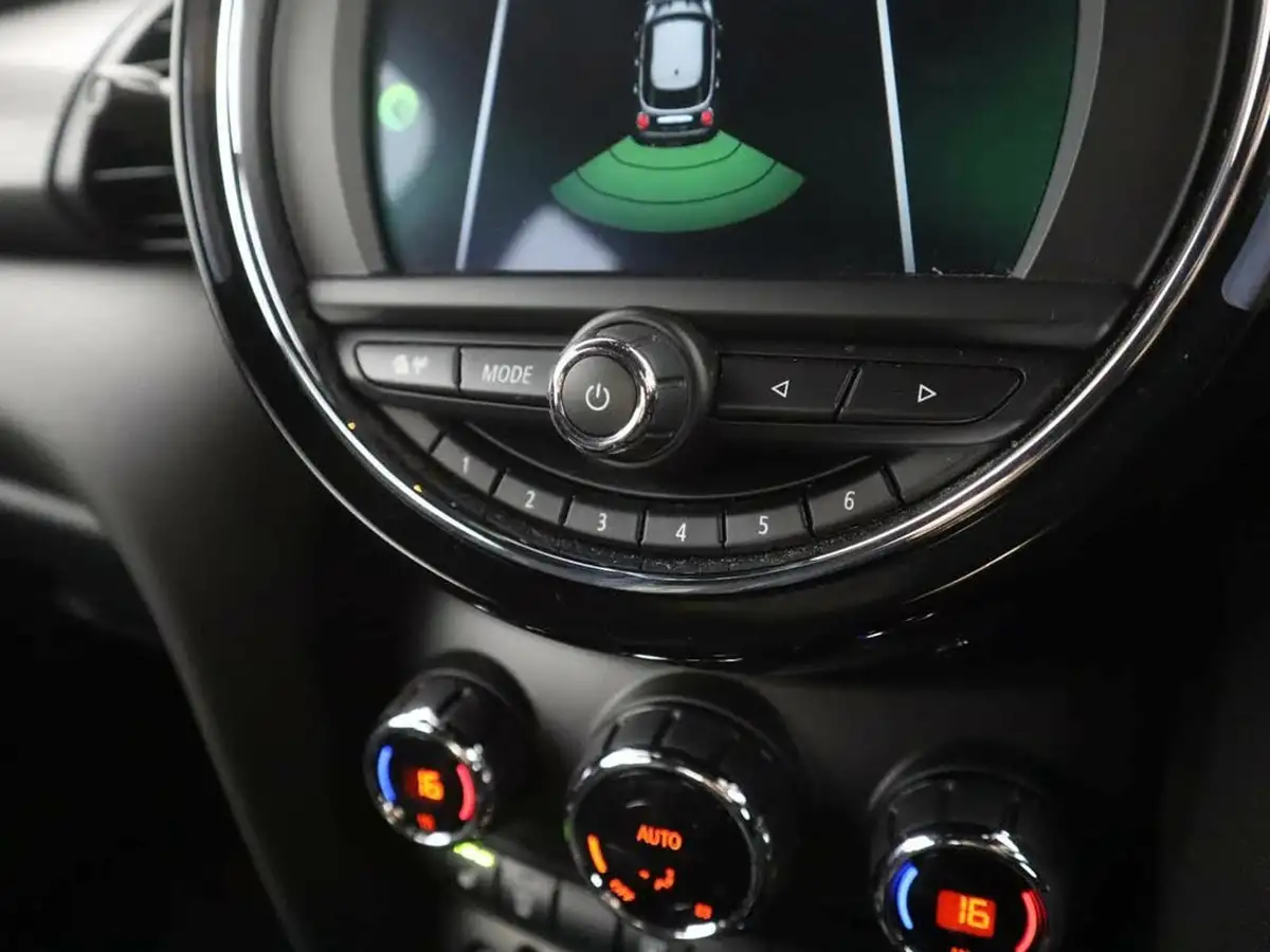 2020-mini-cooper-15-cooper-sport-hatchback-5d-auto-big-18