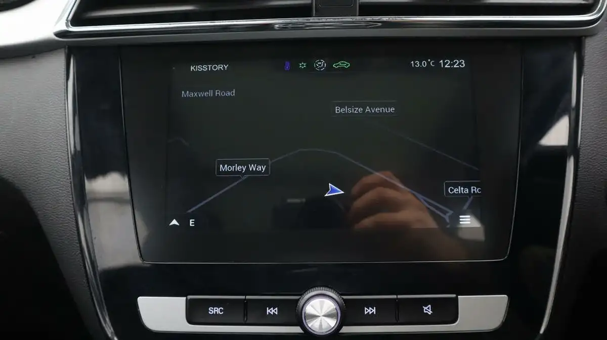 2021-mg-zs-suv-e-exclusive-ev-big-11