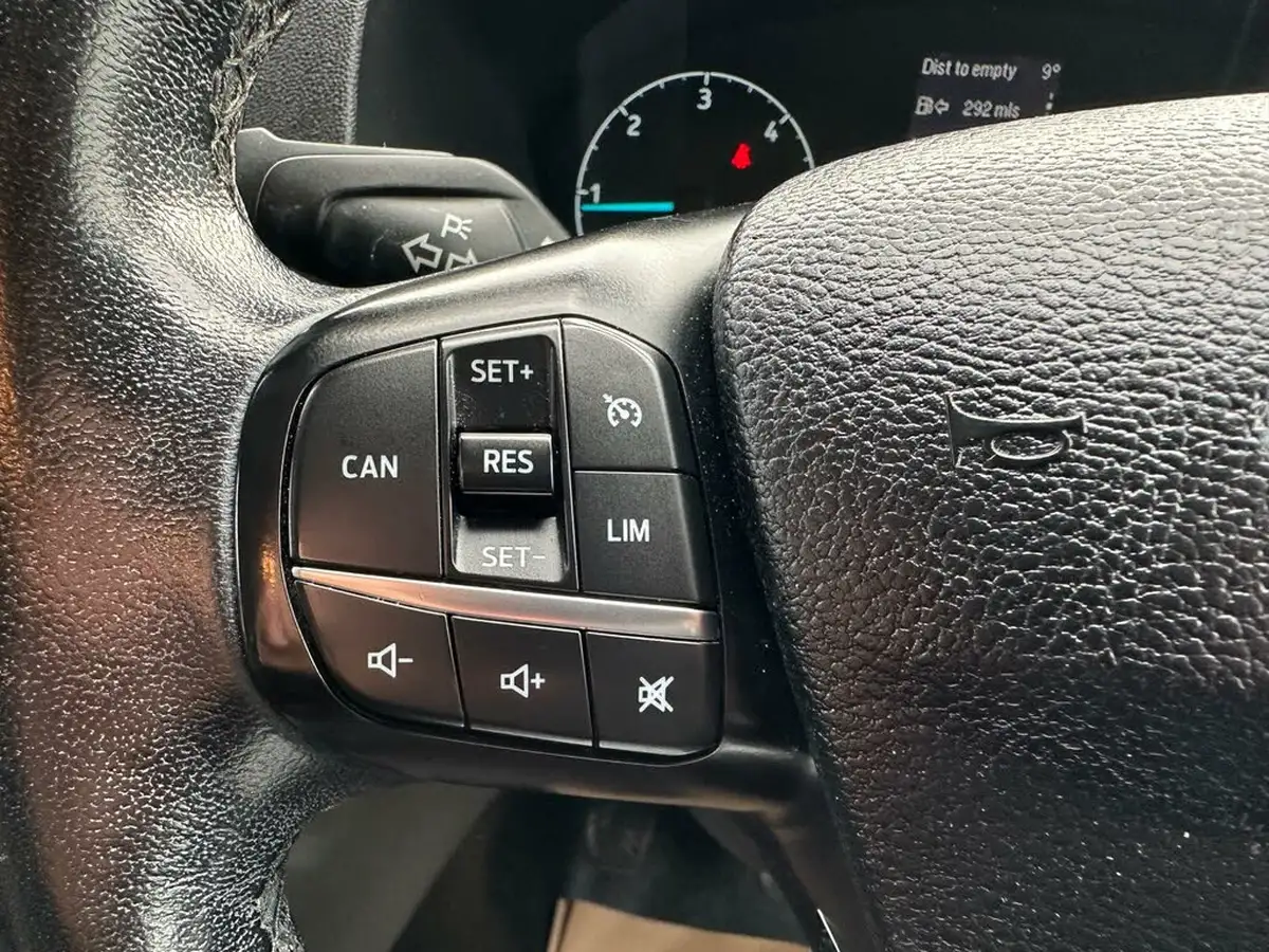 2019-ford-transit-custom-20tdci-300-l1h1-limited-130pseu6-panel-van-big-22