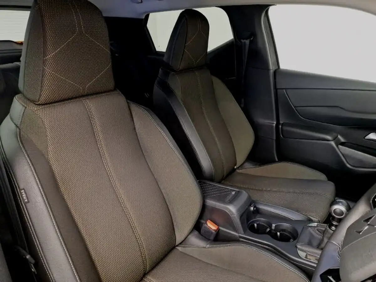 2022-ds-ds-3-crossback-12-puretech-bastille-100ps-big-18
