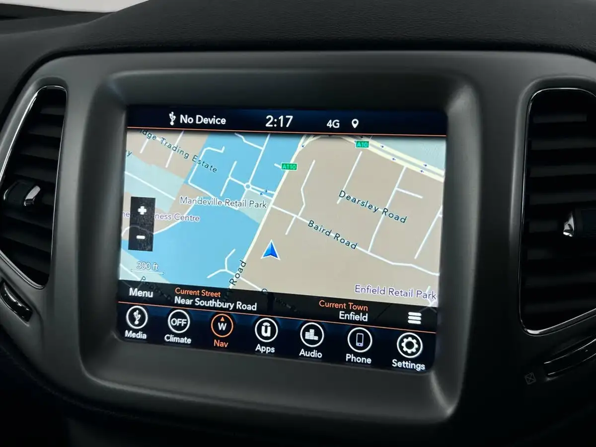 2021-jeep-compass-14-multiair-ii-longitude-168bhp-4x4-auto-big-24
