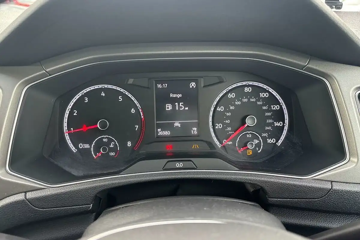 2020-volkswagen-t-roc-10-tsi-se-115ps-big-45