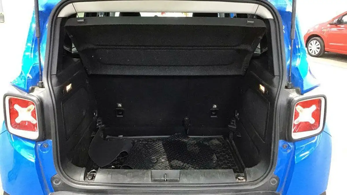 2015-jeep-renegade-20td-limited-big-11
