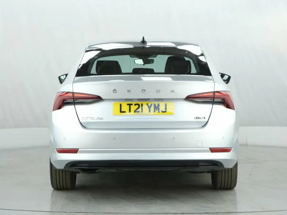 2021-skoda-octavia-10-tsi-e-tec-se-first-edition-hatchback-big-6