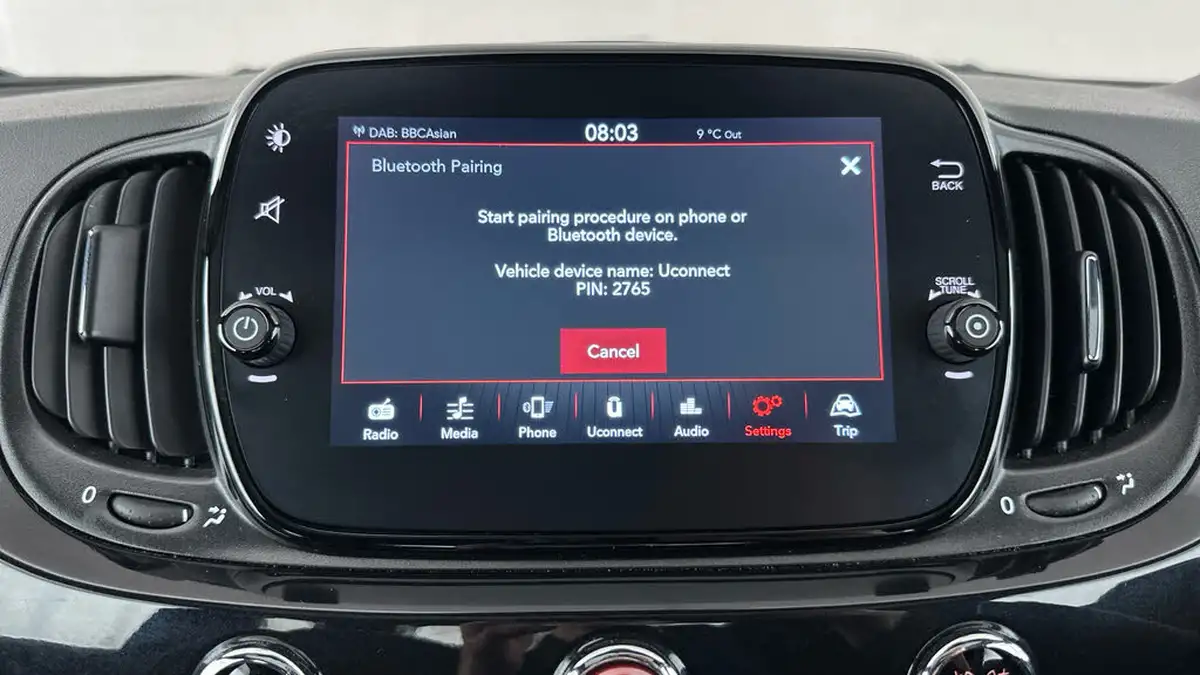 2021-fiat-500-10-lounge-big-25