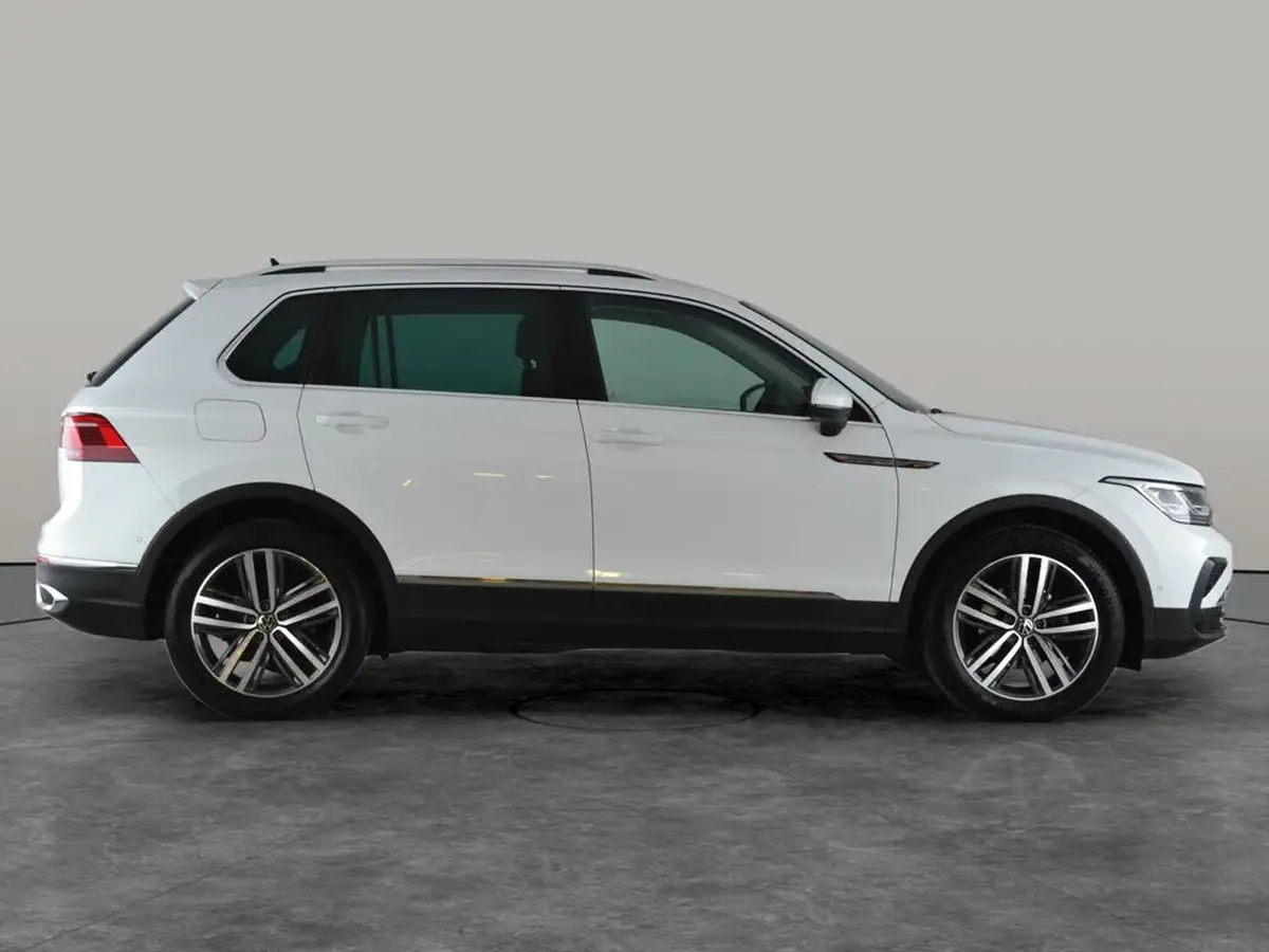 2020-volkswagen-tiguan-15-tsi-elegance-big-12