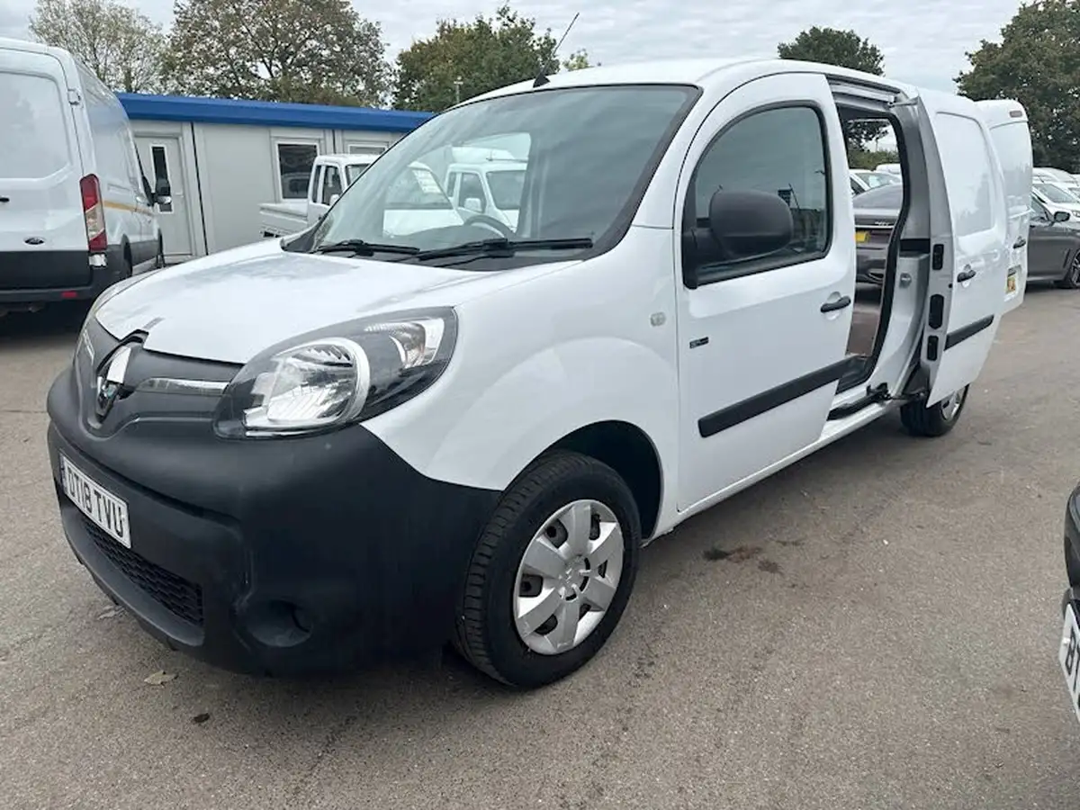 2018-renault-kangoo-maxi-e-maxi-ze33-panel-big-22