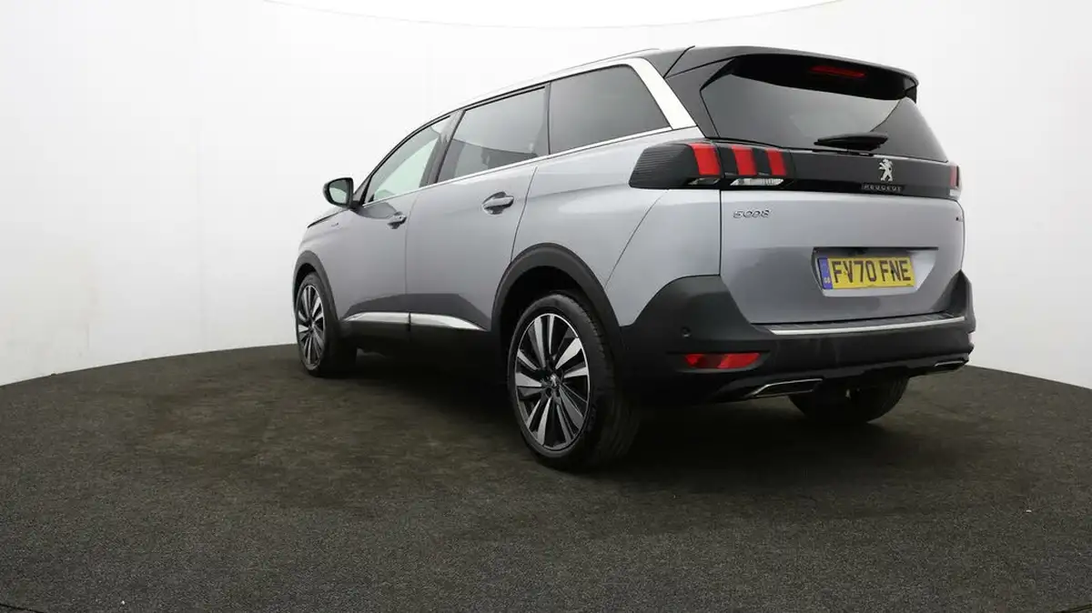 2020-peugeot-5008-suv-12-puretech-gt-line-premium-eat8-big-71