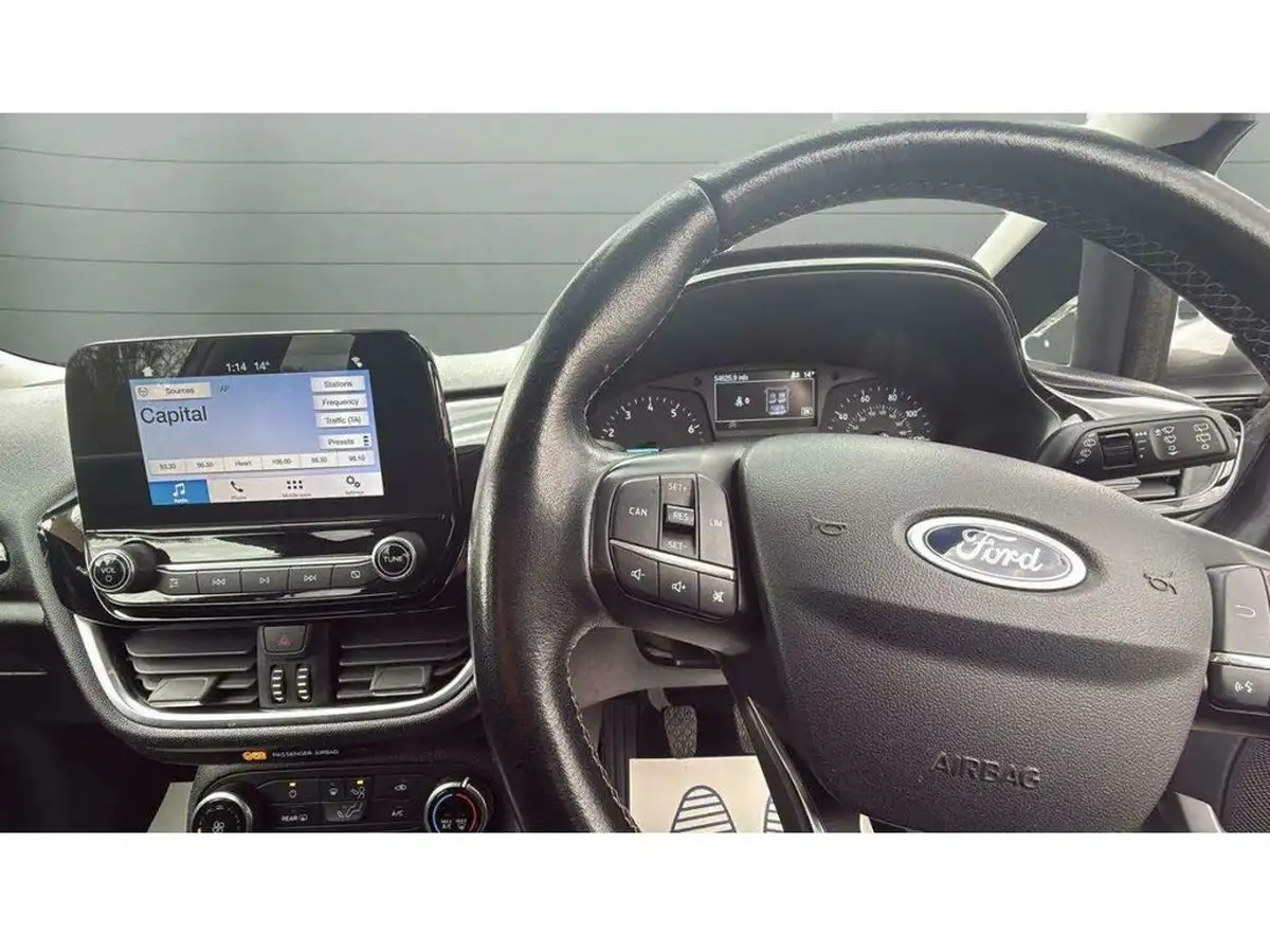 2017-ford-fiesta-10t-zetec-100ps-ecoboost-ss-5d-big-24