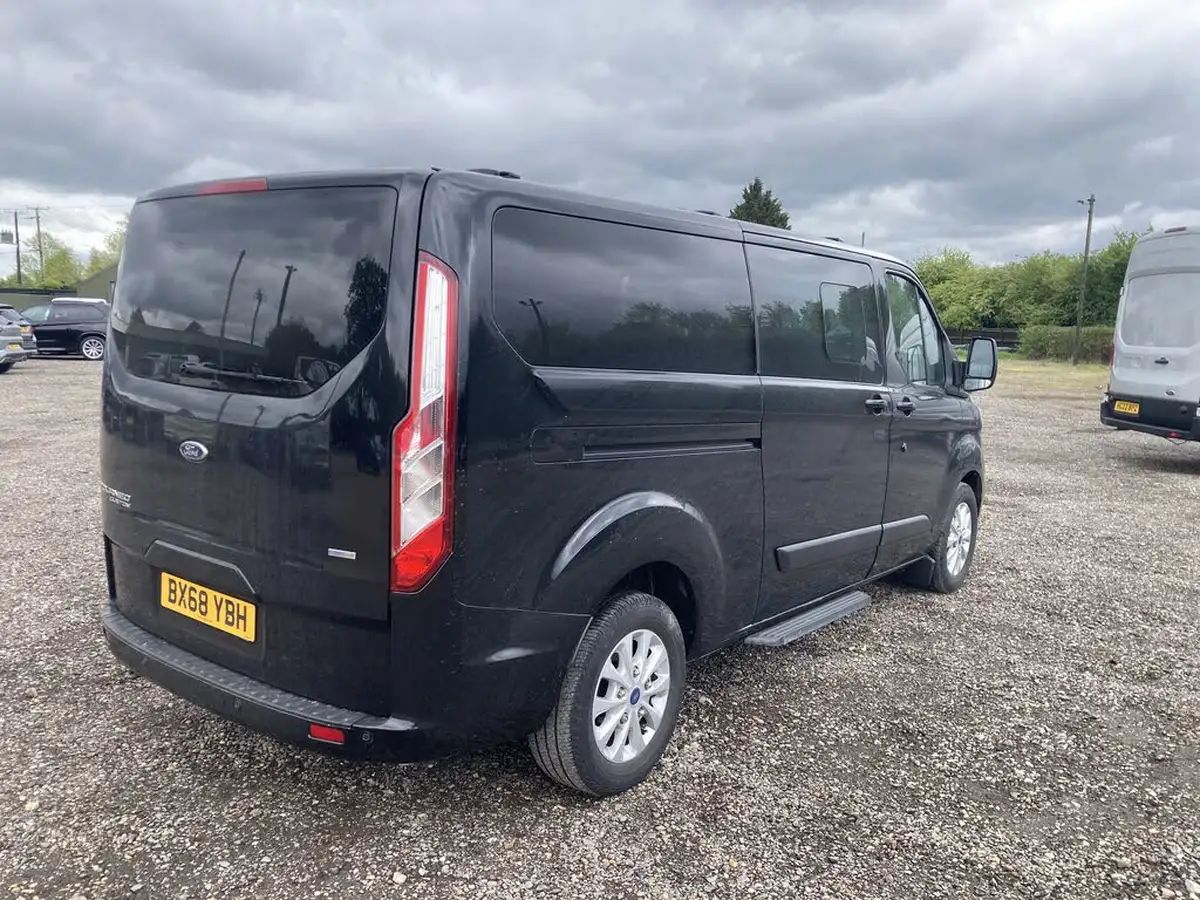 2019-ford-tourneo-custom-20tdci-320-l2-zetec-130ps-big-8