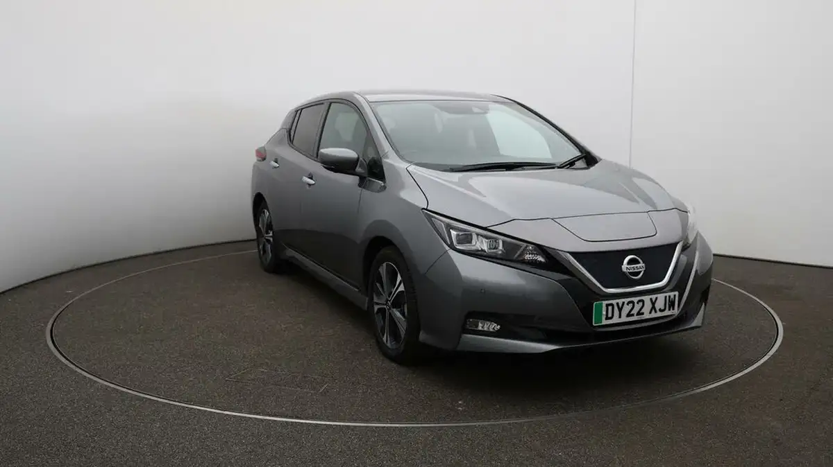 2022-nissan-leaf-e-tekna-big-35