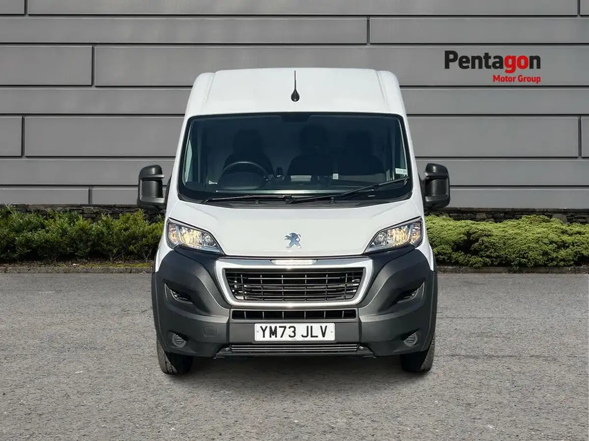 2023-peugeot-boxer-22-bluehdi-professional-premium-435-l4h2-big-12