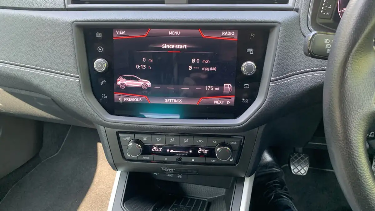 2020-seat-arona-10-tsi-xcellence-lux-115ps-big-28