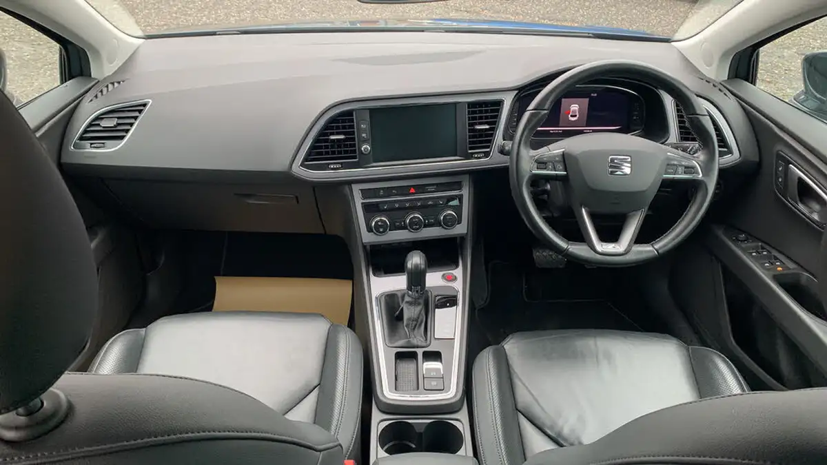 2020-seat-leon-20tdi-xcellence-lux-hatchback-dsg-big-3