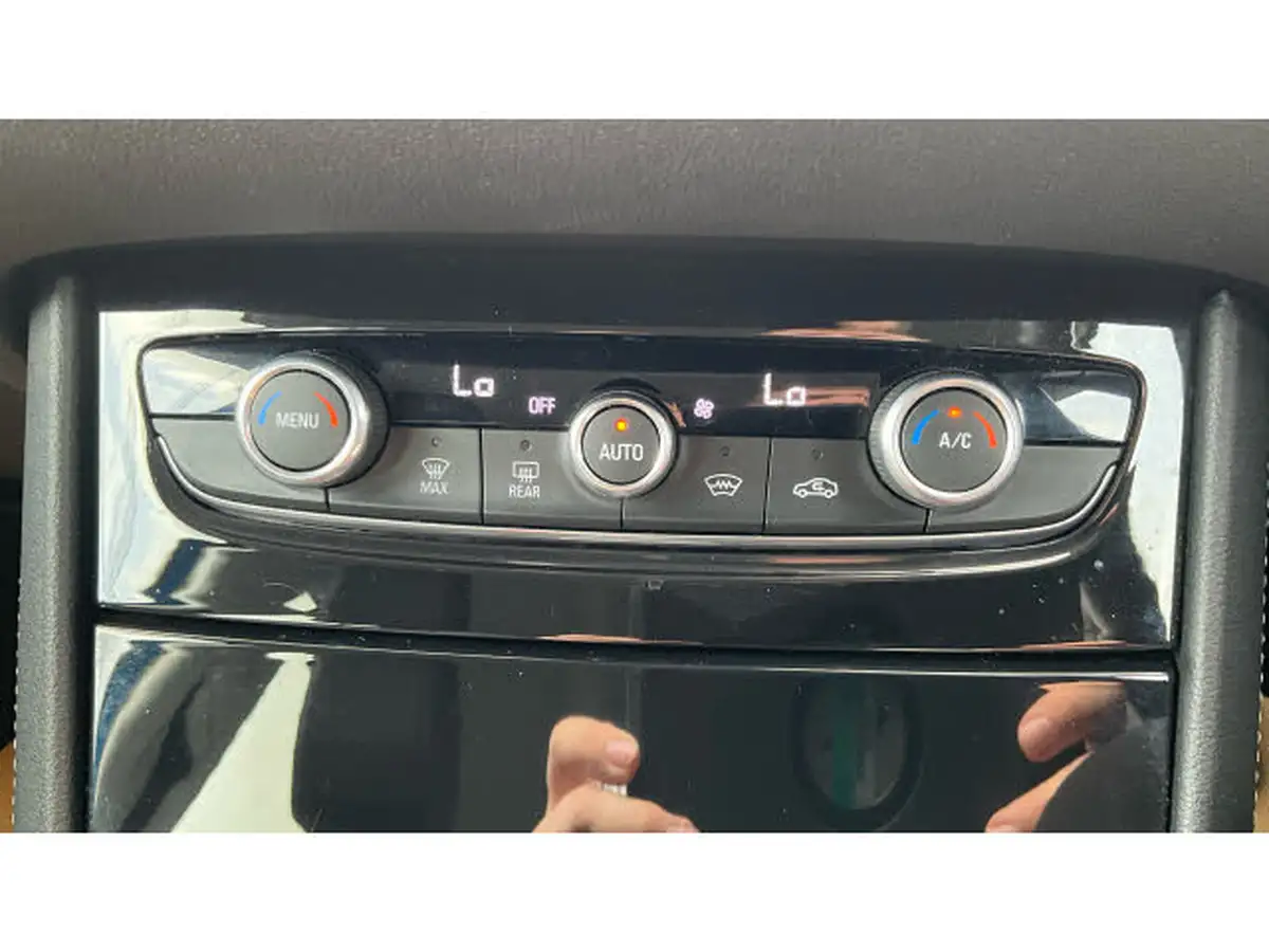 2018-vauxhall-grandland-x-16cdti-se-122ps-ecotec-big-54