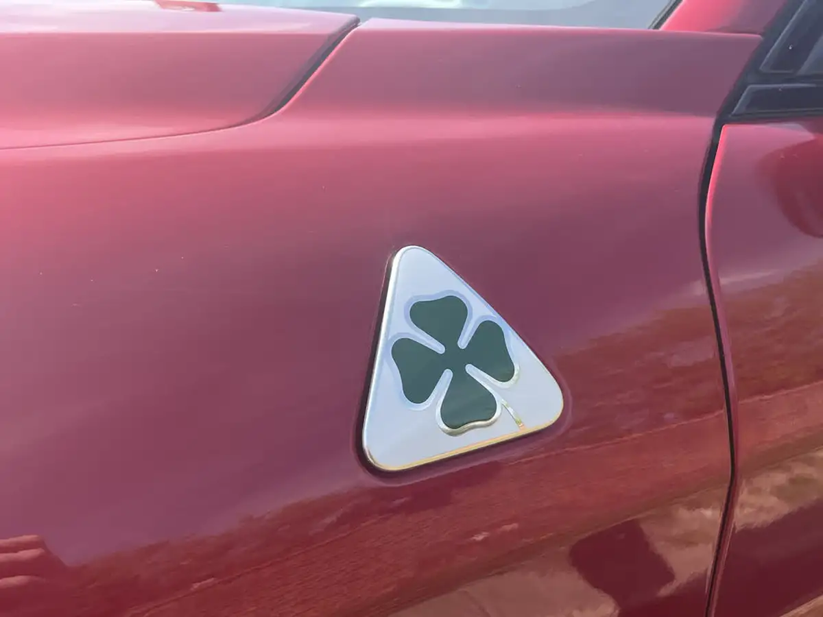 2022-alfa-romeo-giulia-29-biturbo-quadrifoglio-big-13