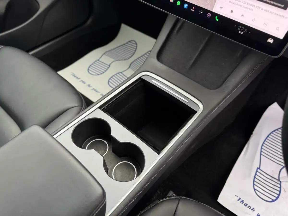2020-tesla-model-3-e-long-range-big-42
