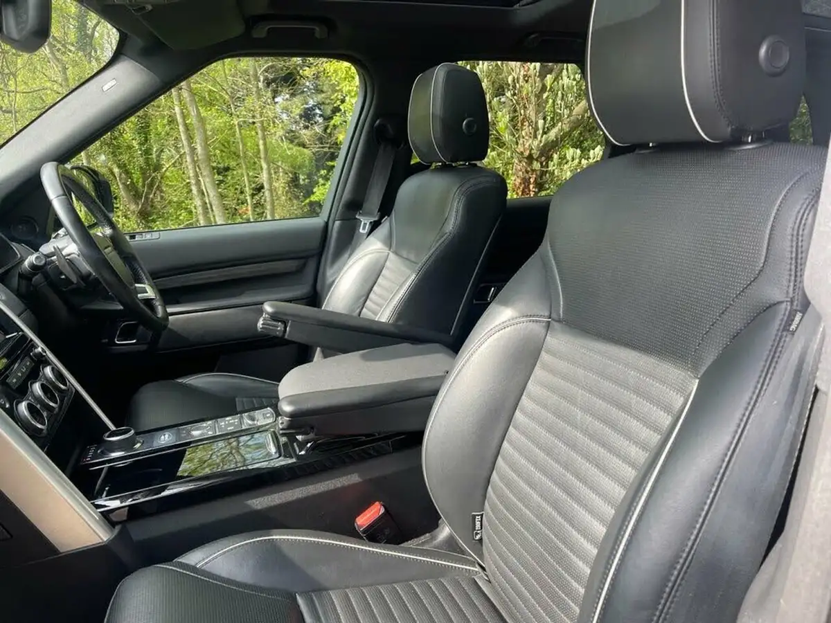 2019-land-rover-discovery-30-sd-v6-hse-30-sd-v6-306ps-station-wagon-5d-auto-big-18