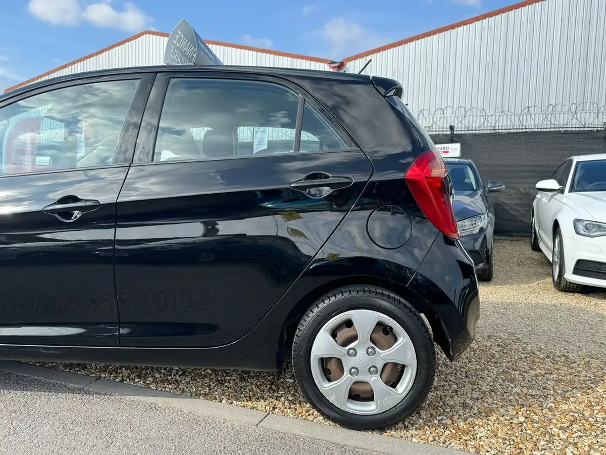 2014-kia-picanto-10-picanto-1-5d-big-19