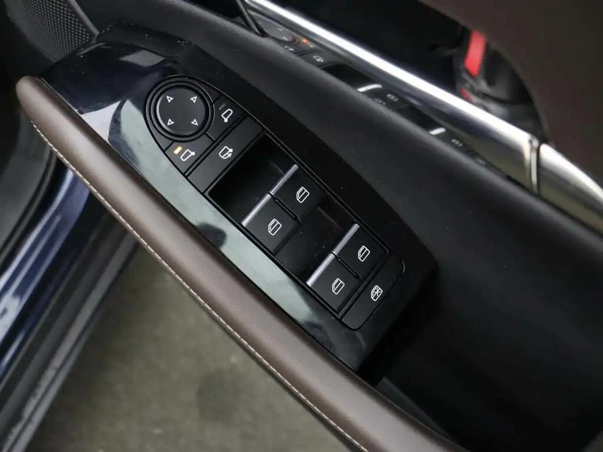 2021-mazda-cx-30-20-e-skyactiv-g-gt-sport-tech-big-15