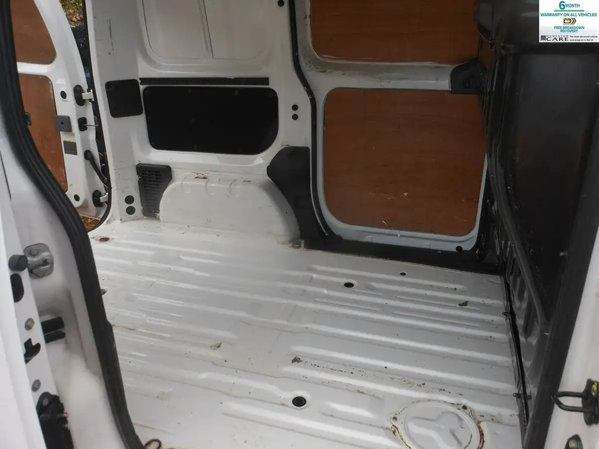 2016-nissan-env200-e-acenta-rapid-plus-panel-van-big-16