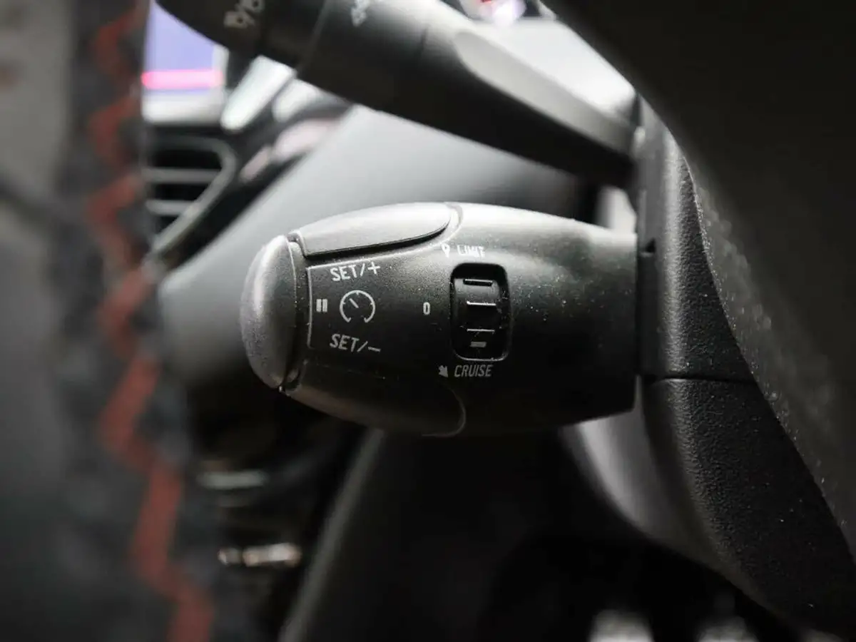 2019-peugeot-2008-suv-12-puretech-gt-line-130bhp-big-20