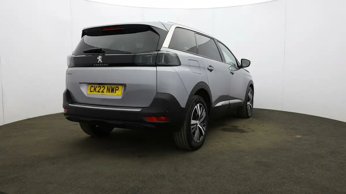 2022-peugeot-5008-suv-12-puretech-allure-premium-big-53