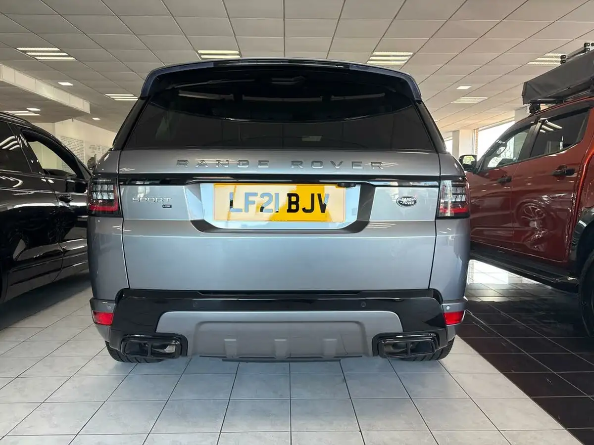 2021-land-rover-range-rover-sport-30-d300-hse-dynamic-big-12