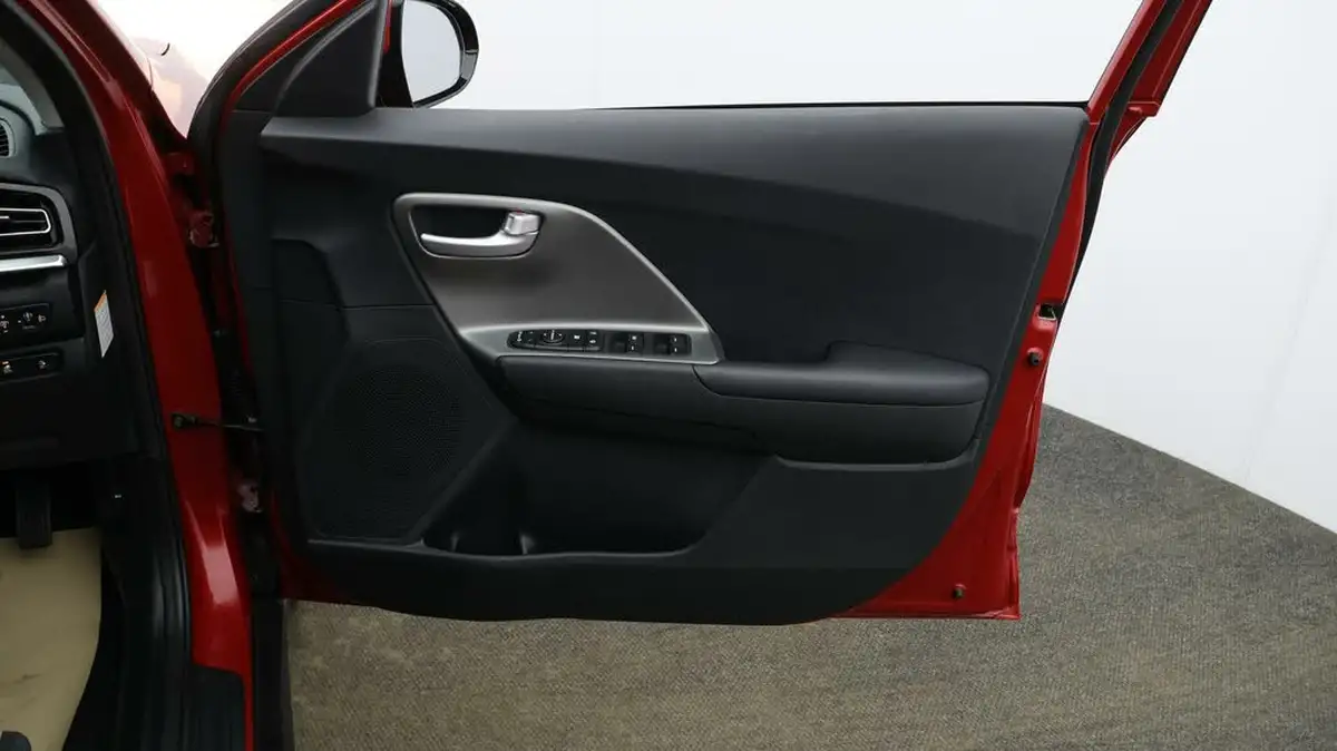 2021-kia-e-niro-ev-2-64-big-14