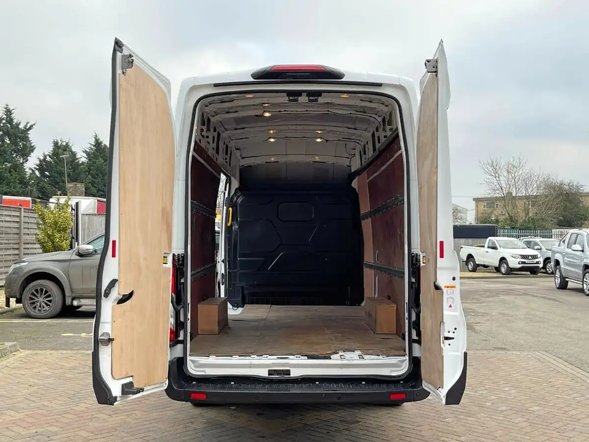 2021-ford-transit-20tdci-350-l4h3-leader-hybrid-130pseu6dt-big-30