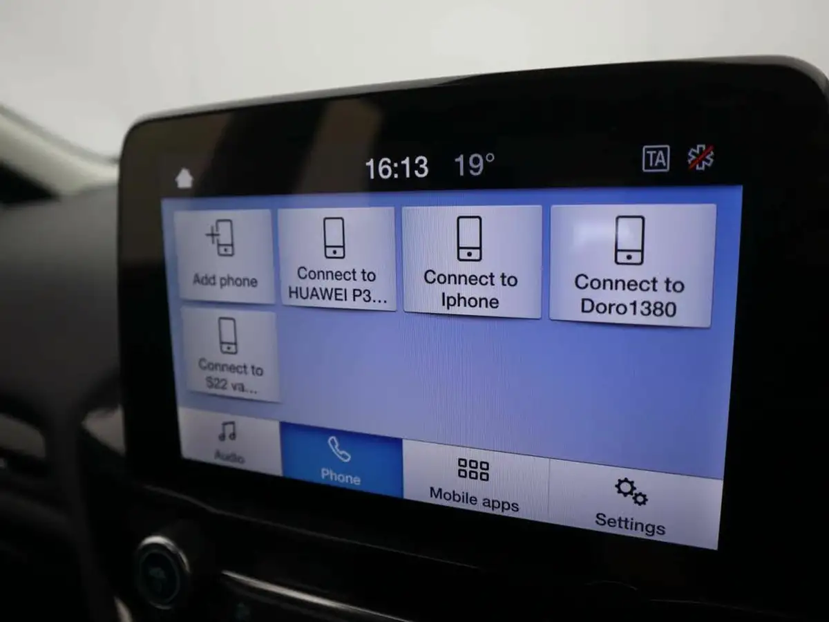 2022-ford-fiesta-10t-titanium-125ps-hybrid-mhev-powershift-big-12