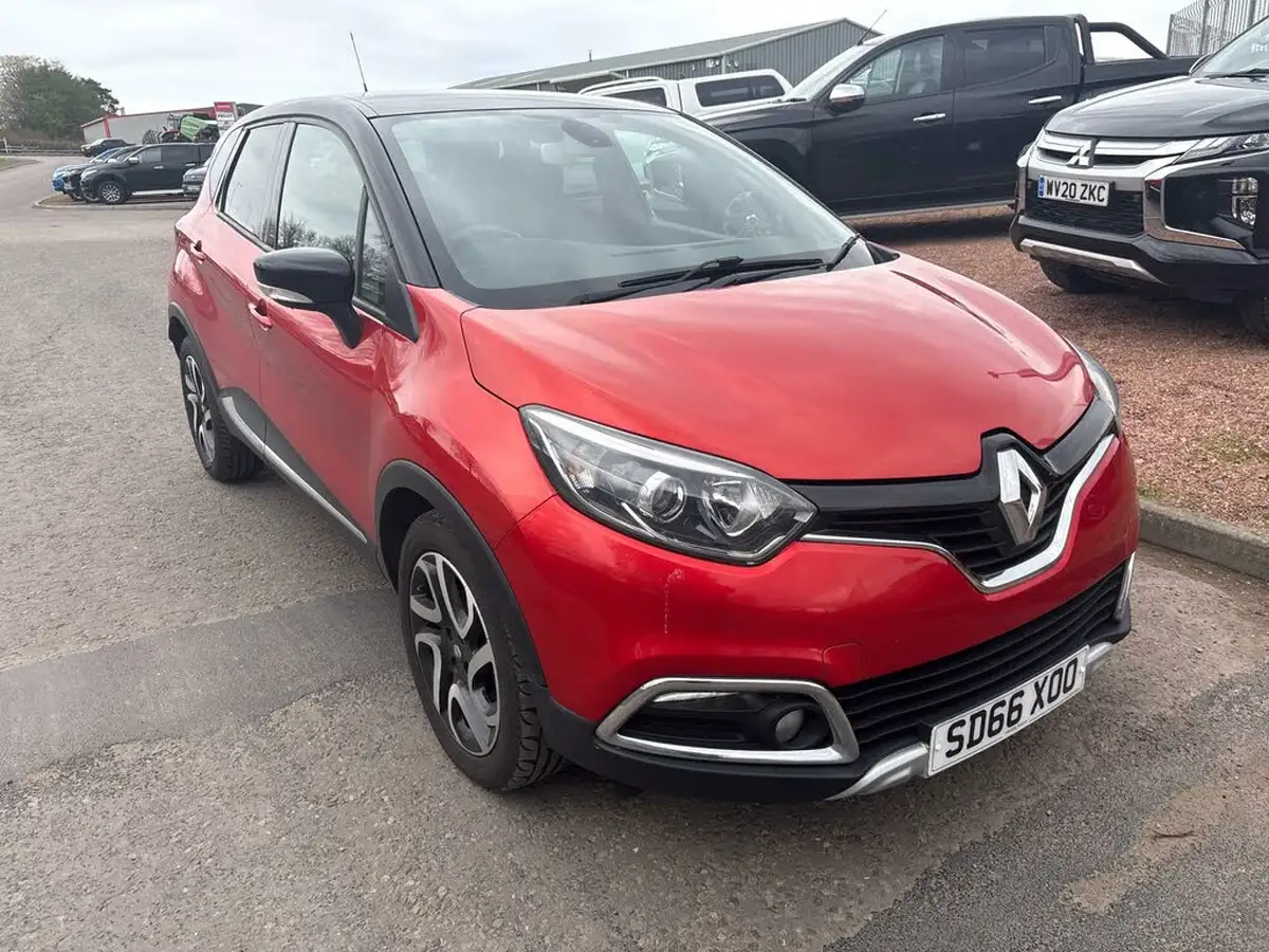 2016-renault-captur-15dci-signature-nav-110bhp-energy-ss-big-6