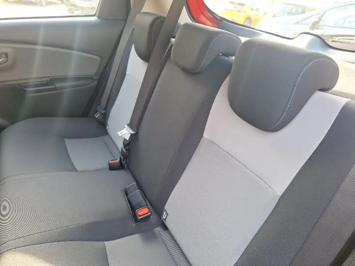 2020-toyota-yaris-15-vvt-i-icon-111bhp-1496cc-big-5