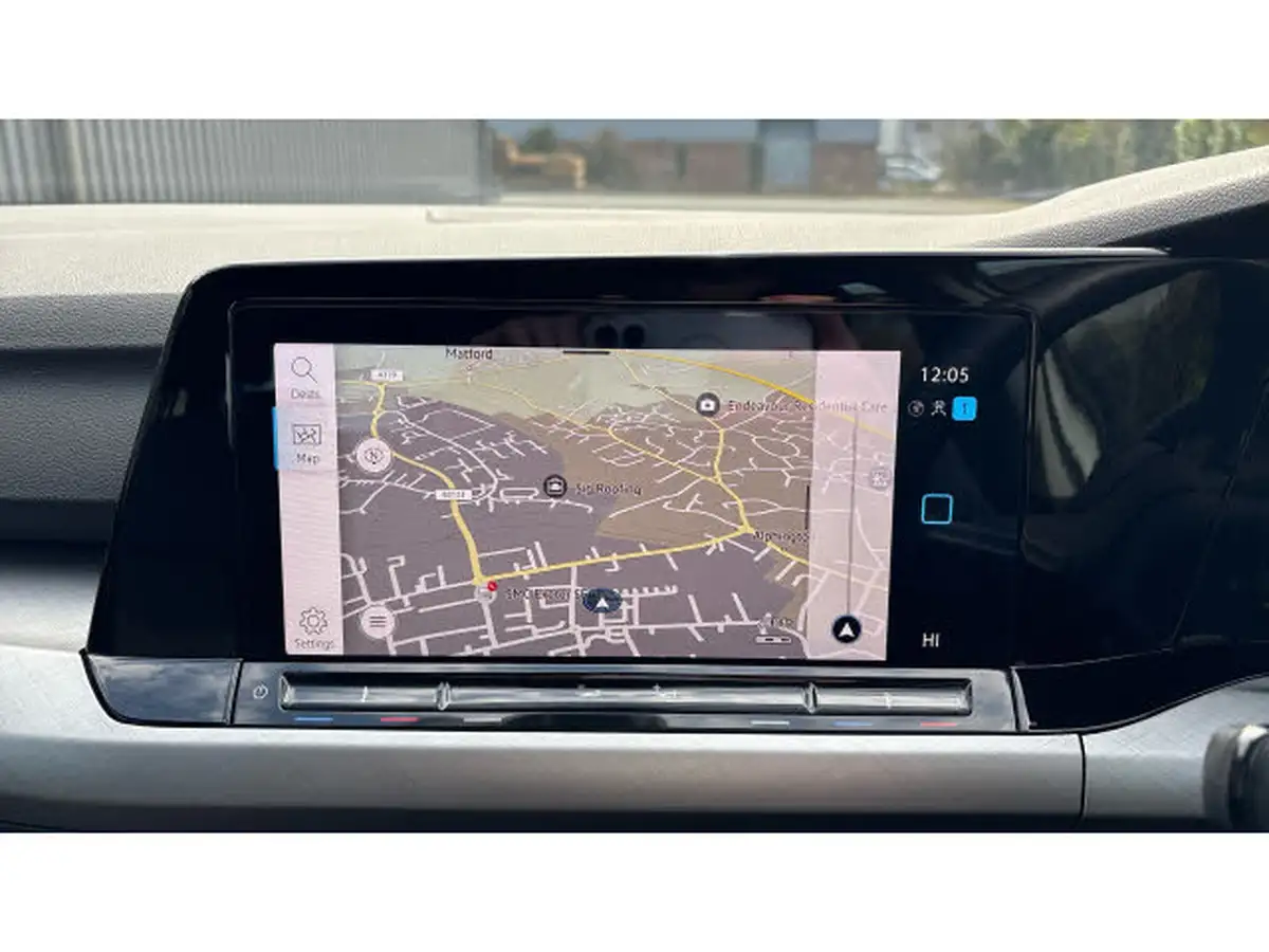 2021-volkswagen-golf-15-tsi-life-150ps-hatchback-big-11