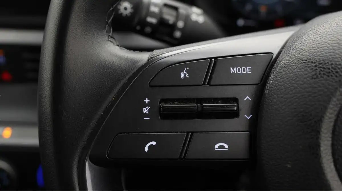 2023-hyundai-bayon-10-t-gdi-se-connect-dct-big-20