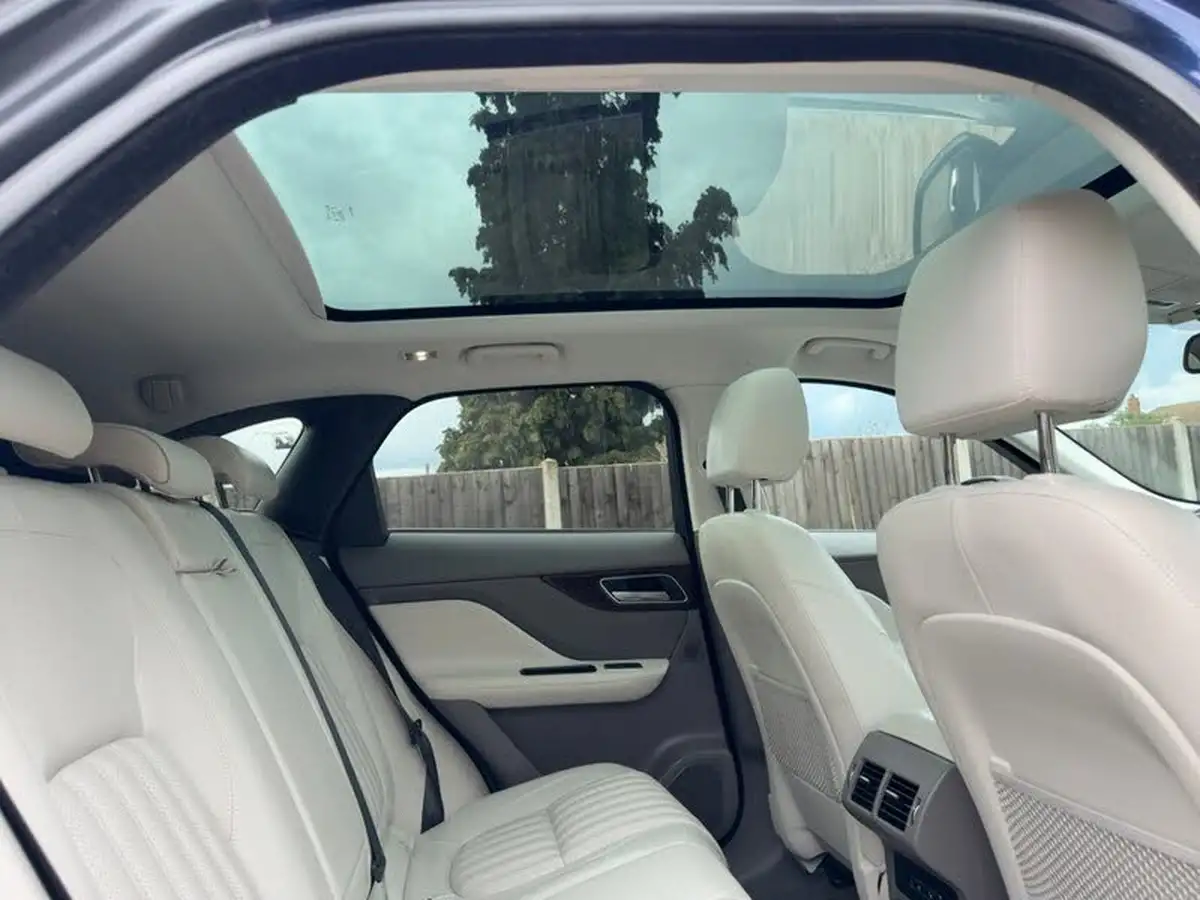 2018-jaguar-f-pace-20i-portfolio-300ps-awd-1999cc-big-26