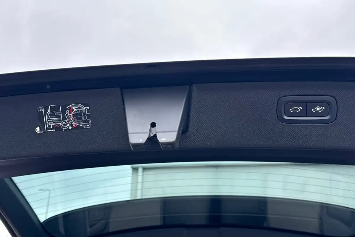 2022-volvo-xc90-20-t8-inscription-455bhp-big-38