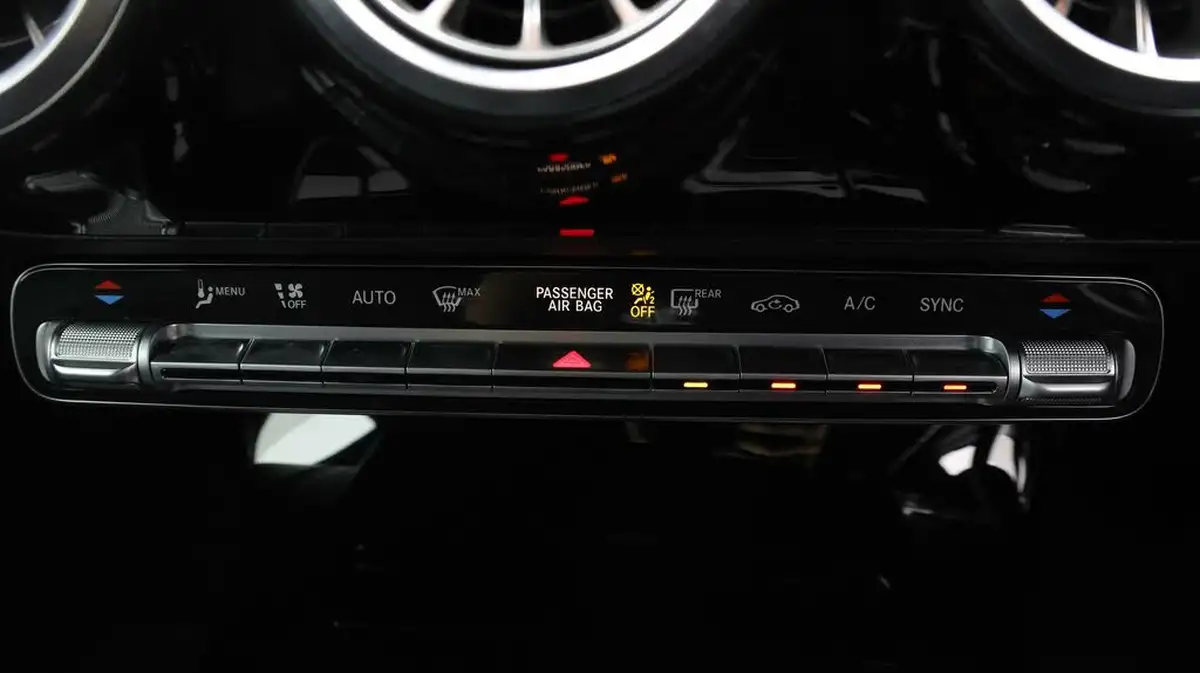 2022-mercedes-benz-a-class-13-a180-amg-line-executive-edition-hatchback-5d-7g-dct-big-19