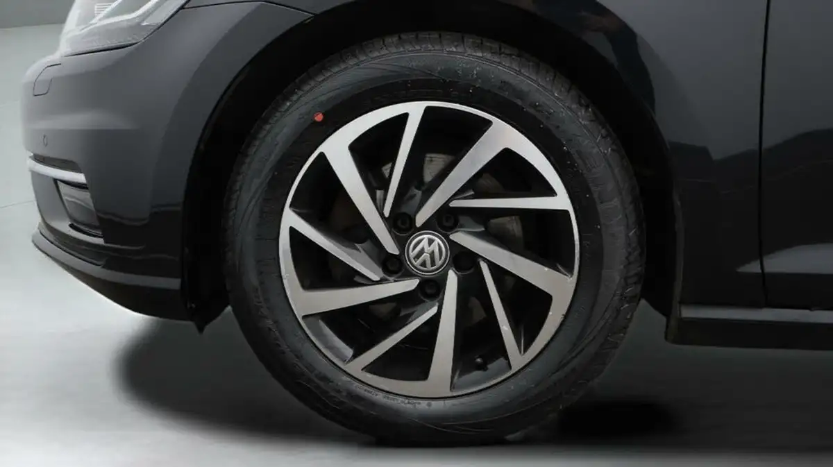 2020-volkswagen-golf-15-tsi-match-edition-130ps-hatchback-big-18