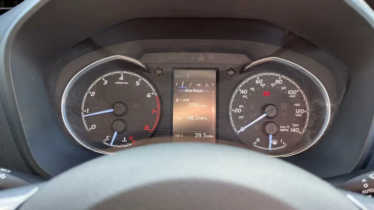 2020-toyota-yaris-15-vvt-i-y20-111bhp-1496cc-big-8