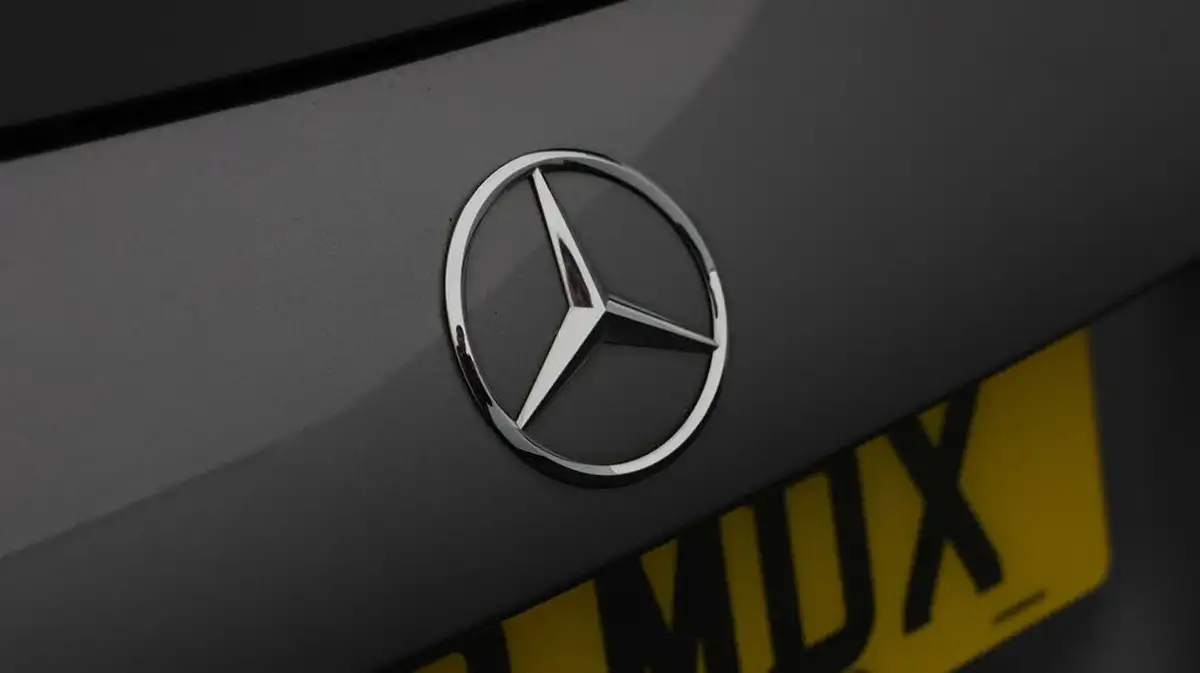 2019-mercedes-benz-a-class-20-a35-amg-premium-plus-hatchback-5d-big-20