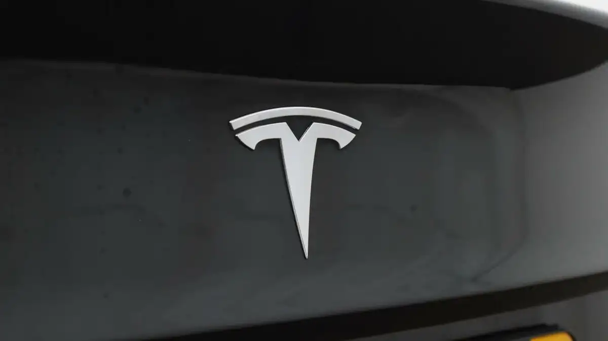 2021-tesla-model-3-e-long-range-4x4-big-20