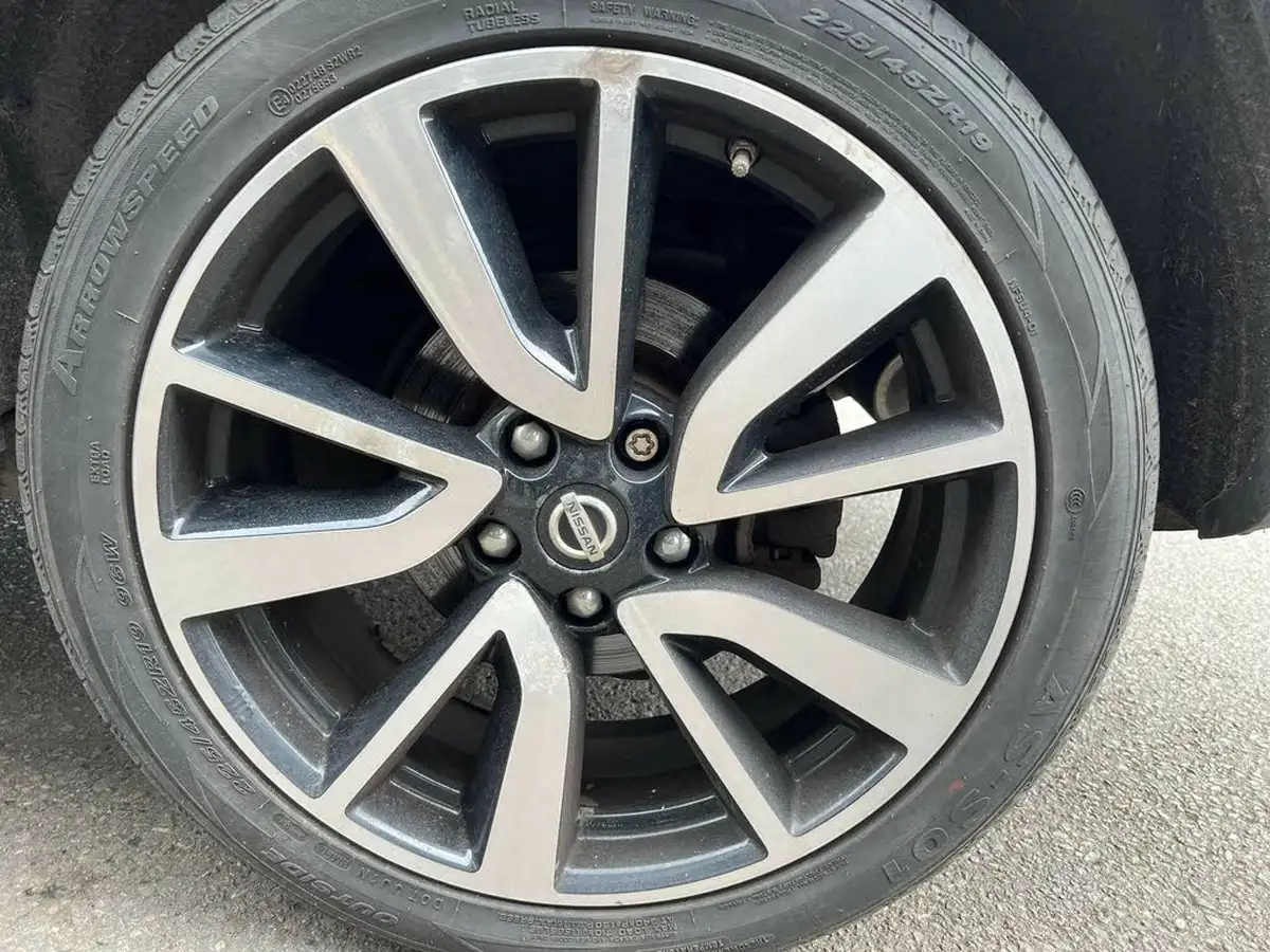 2015-nissan-qashqai-16dci-tekna-4x4-big-13