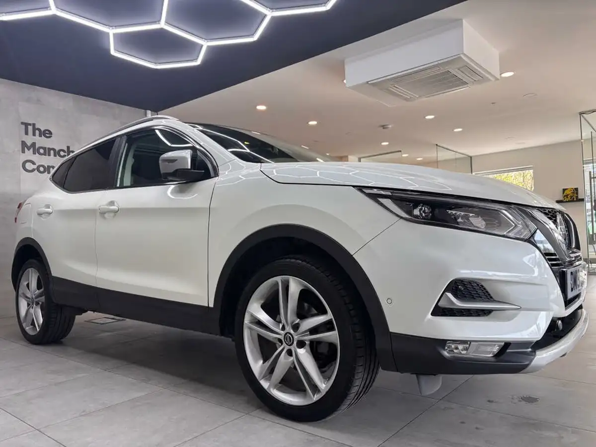 2019-nissan-qashqai-13-dig-t-n-motion-160ps-big-3