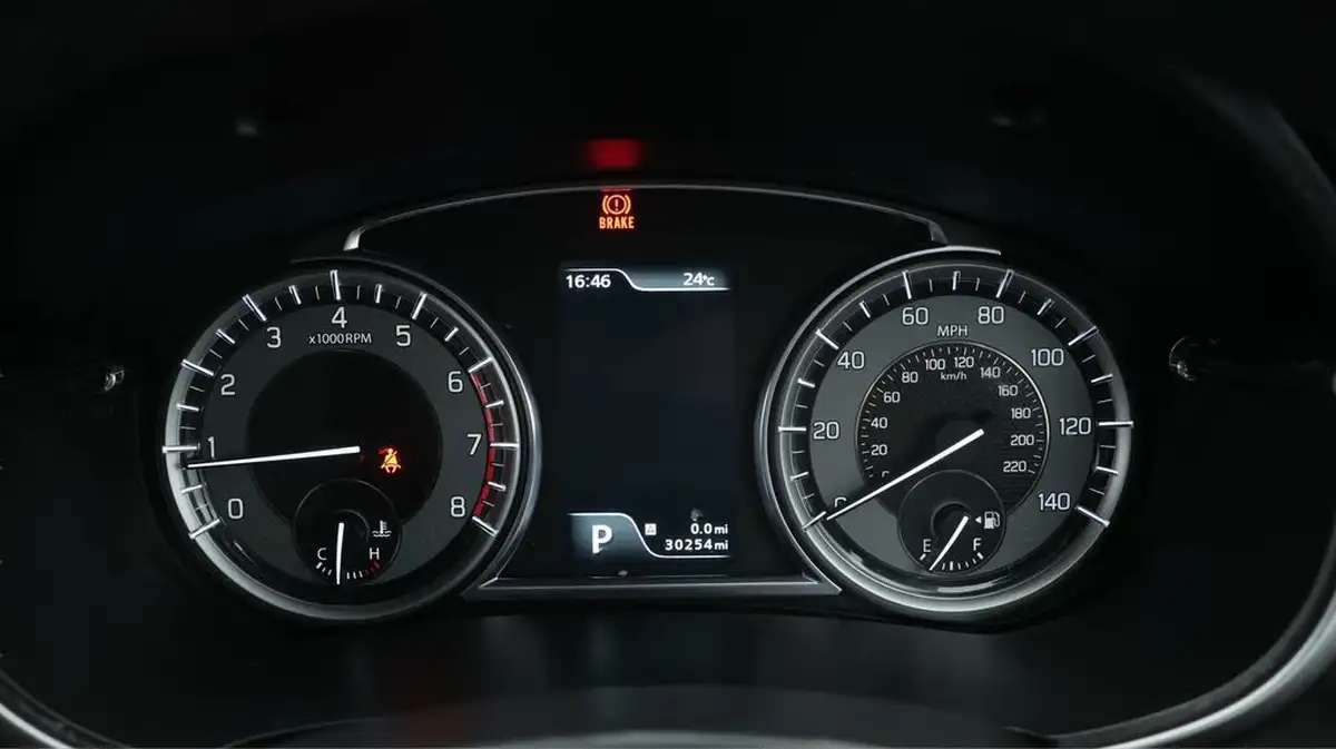 2020-suzuki-vitara-14-boosterjet-sz-t-140ps-auto-big-9