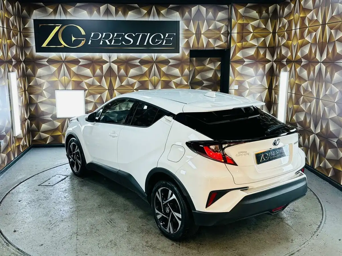 2022-toyota-c-hr-18-vvt-i-design-big-30