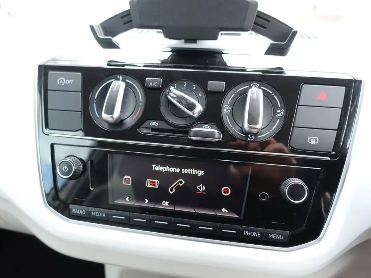 2018-volkswagen-up-10-up-beats-60ps-ss-3d-big-12