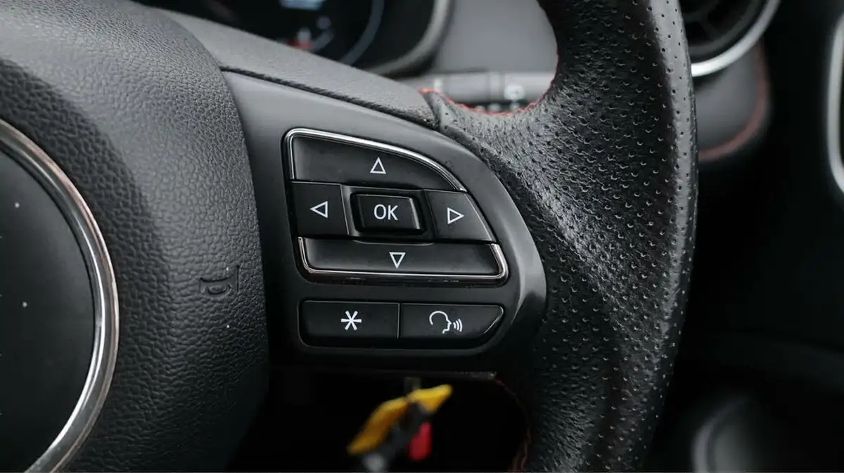 2021-mg-zs-suv-15-vti-tech-exclusive-big-24