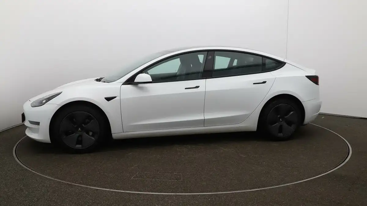 2021-tesla-model-3-e-long-range-awd-big-58